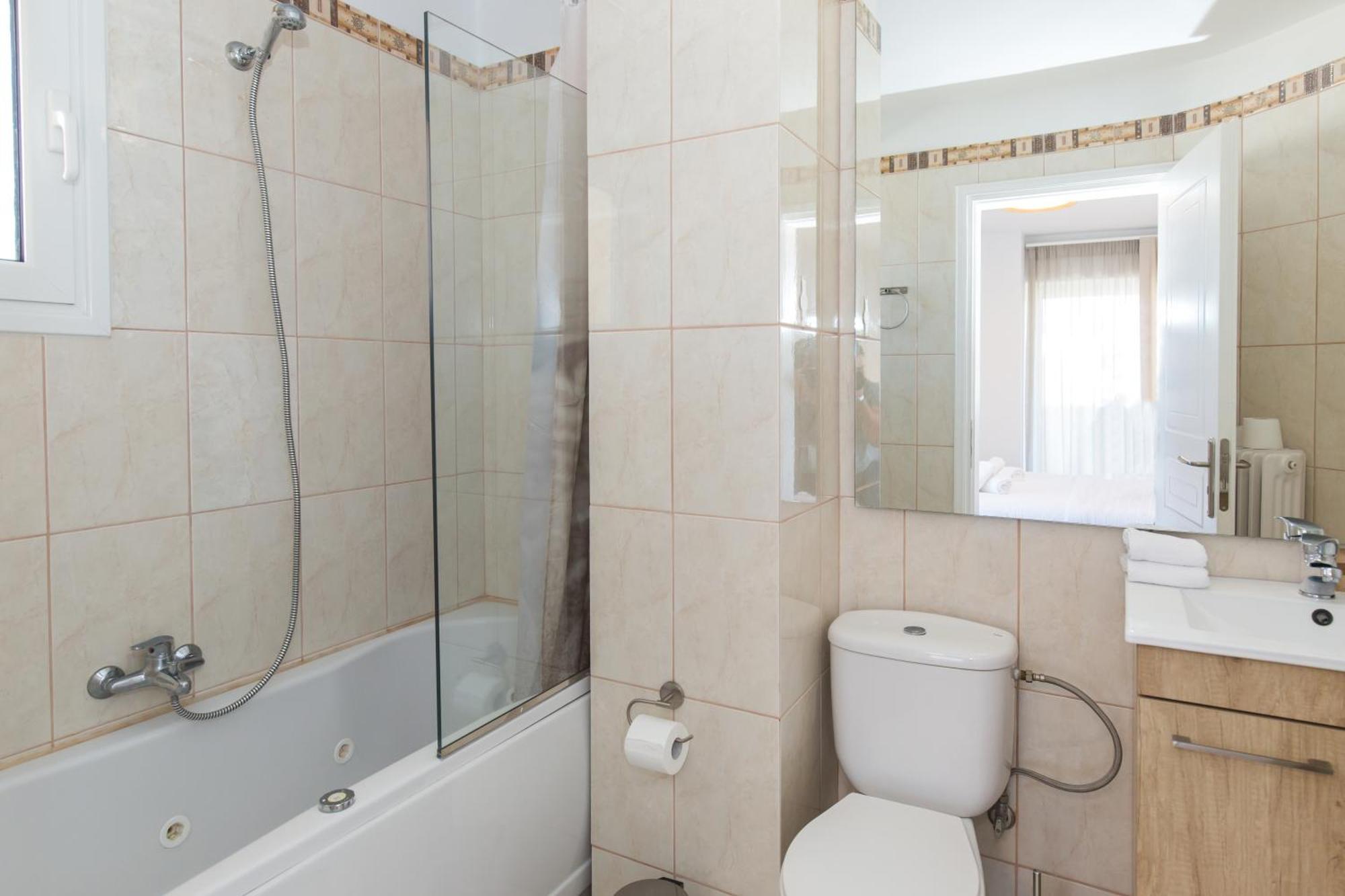 Blue Note Resort & Club Athens Room photo