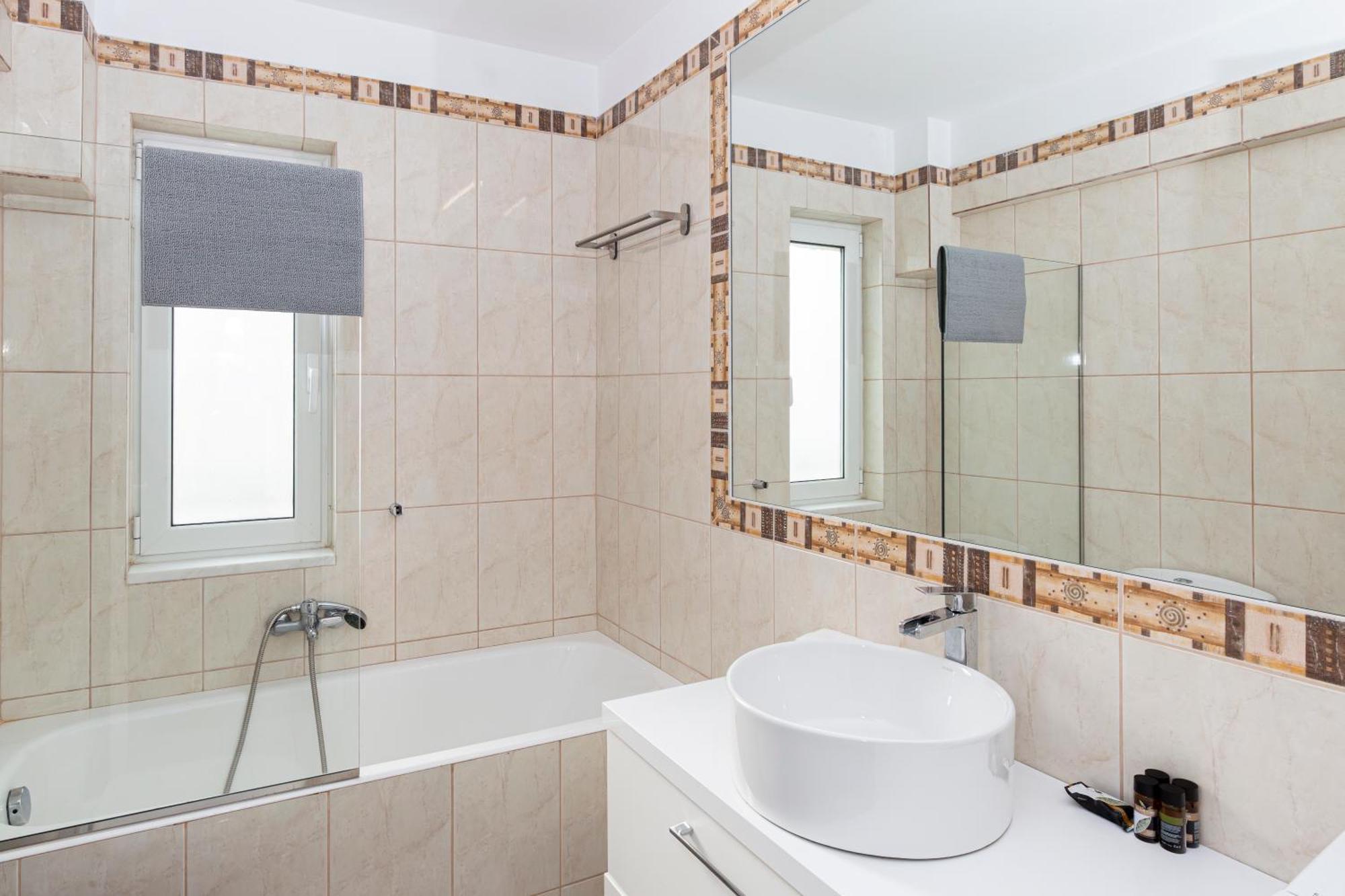 Blue Note Resort & Club Athens Room photo